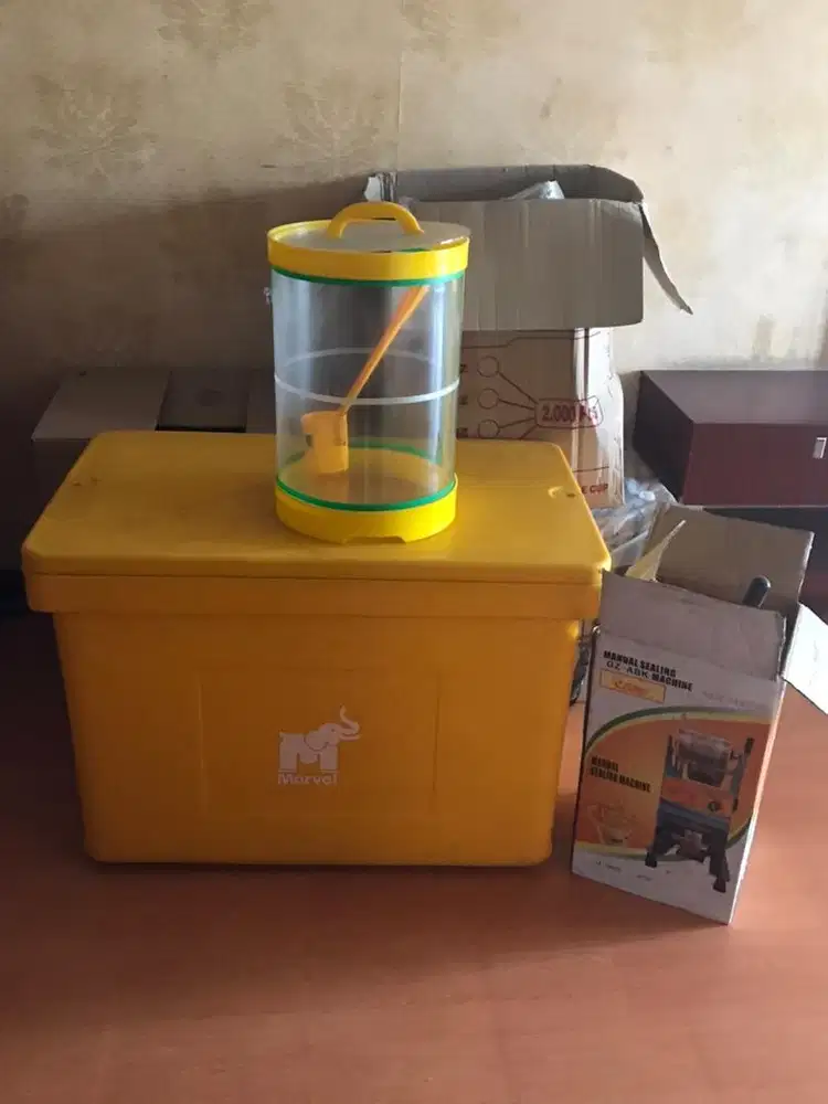 Jual Tabung Es buah Akrilik 7 buah serta gayung, cooler box dan mesin