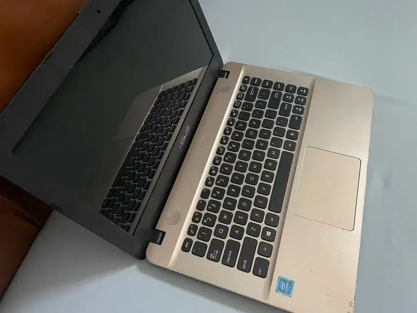 Laptop X441M like new masih bagus