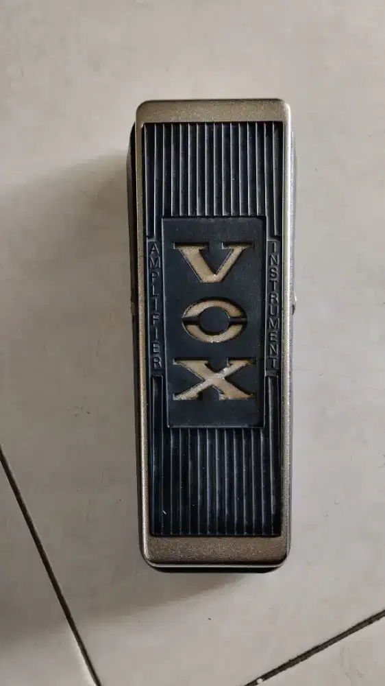 Wah pedal Vox V846 HW hand wiring