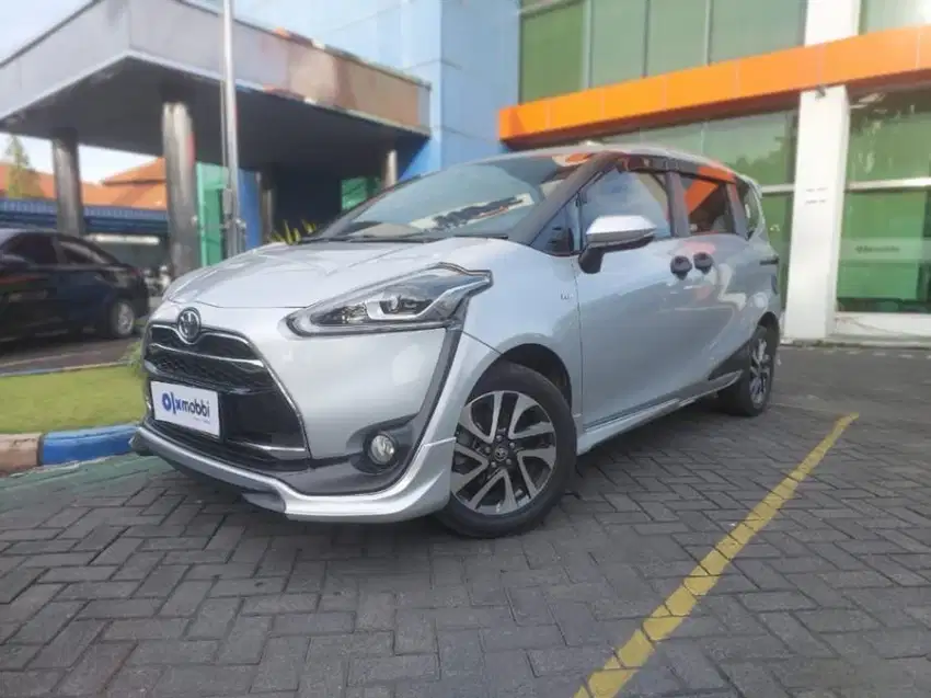 [ OLXmobbi ] Toyota Sienta 1.5 Q Bensin-AT 2017 SILVER fy