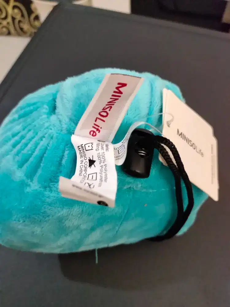 Bantal leher miniso with Tag Label