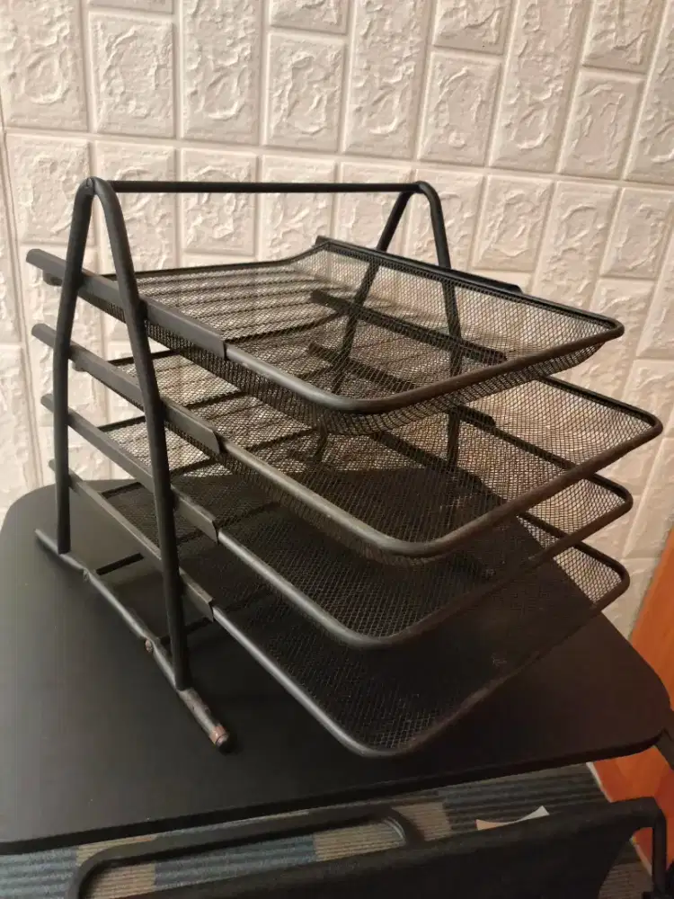 Alat kantor maping tempat kertas atau buku 4 tingkat