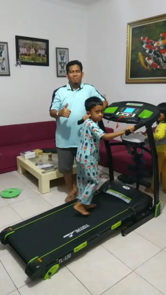 Alat fitness Home user Treadmill elektrik TF 130