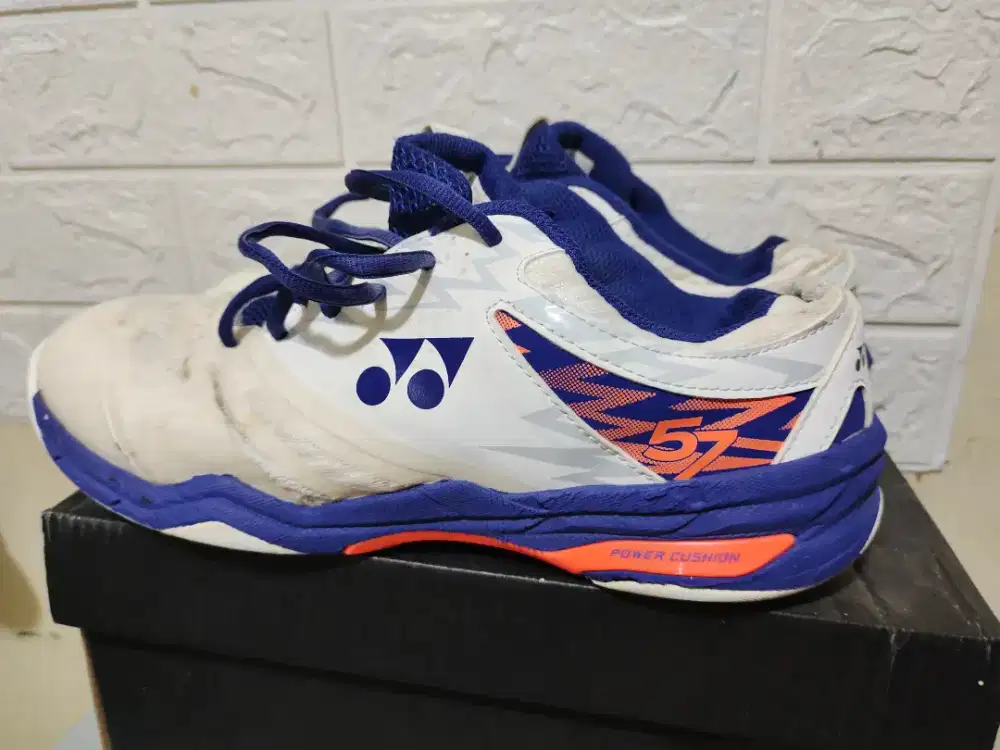 Jual Yonex shb size 42 minus pemakaian