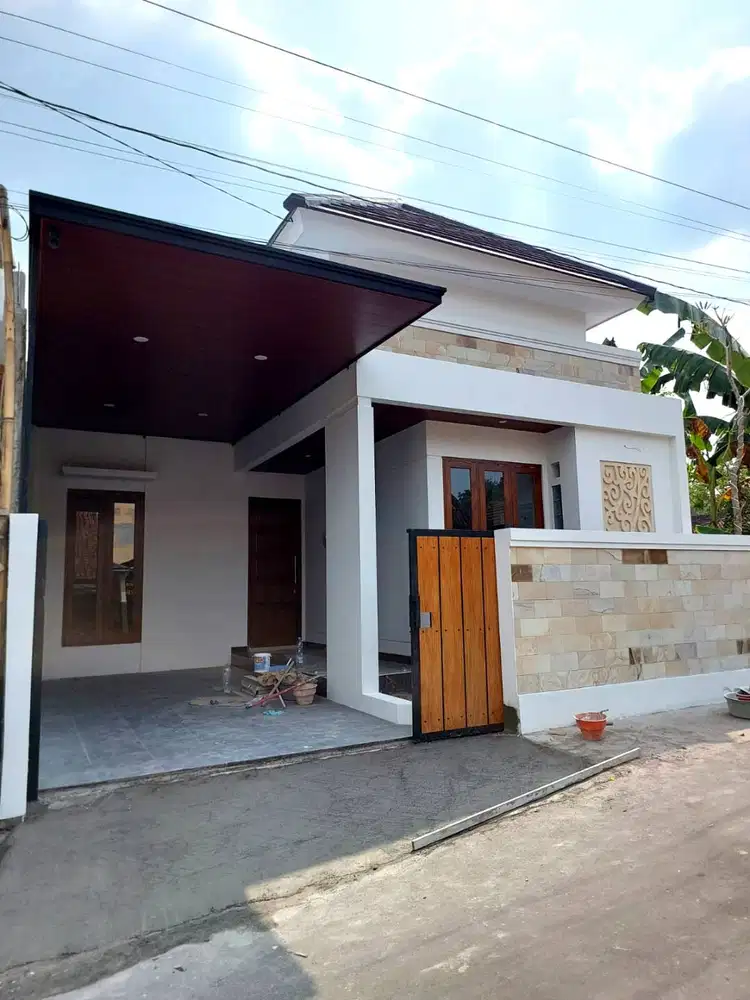 Rumah Baru Akses Mudah dekat Jalan Besi Jangkang