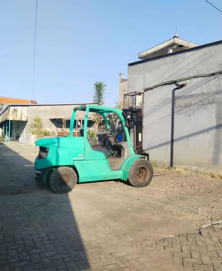 Forklift bekas mitsubishi 5 ton