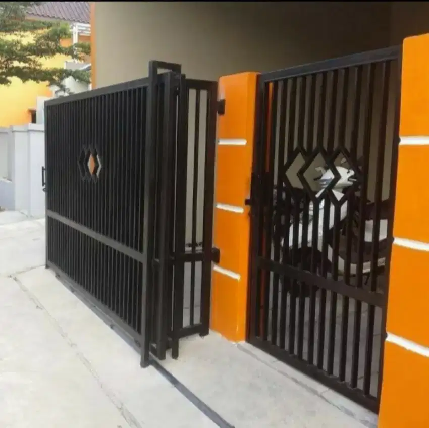 Pintu pagar besi minimalis