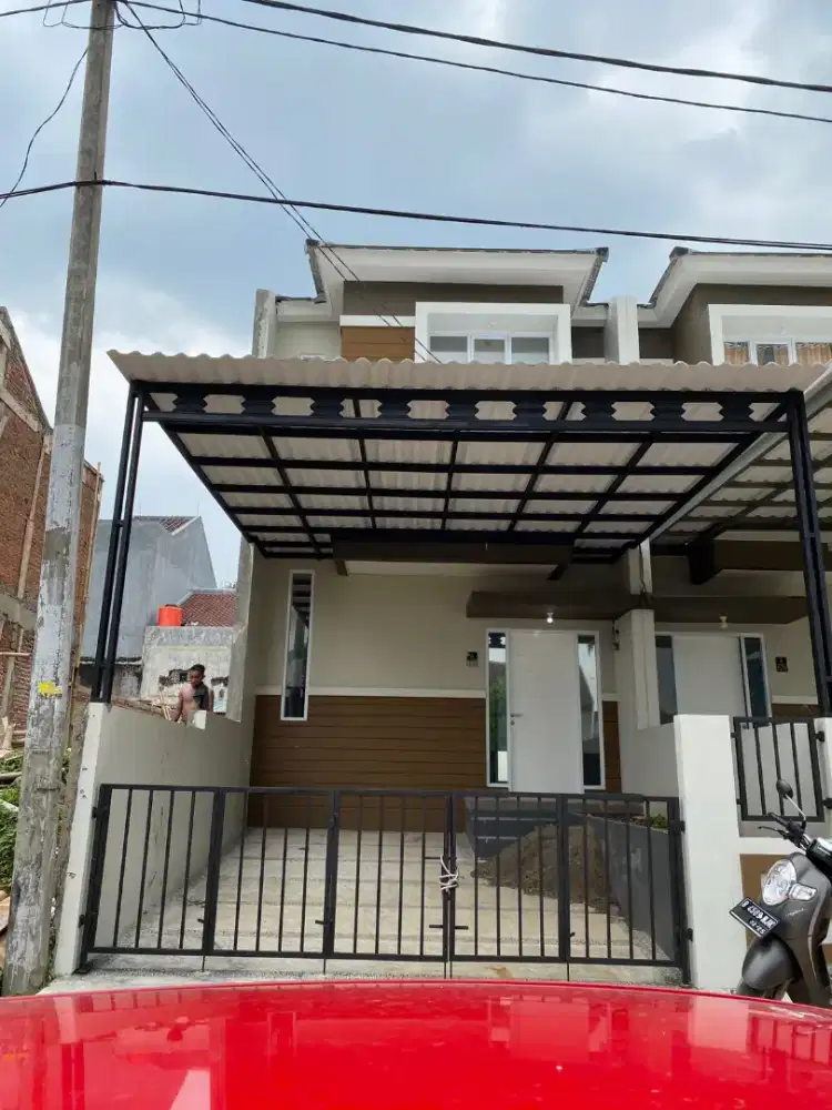 Dijual rumah Vila Dago Boulevard