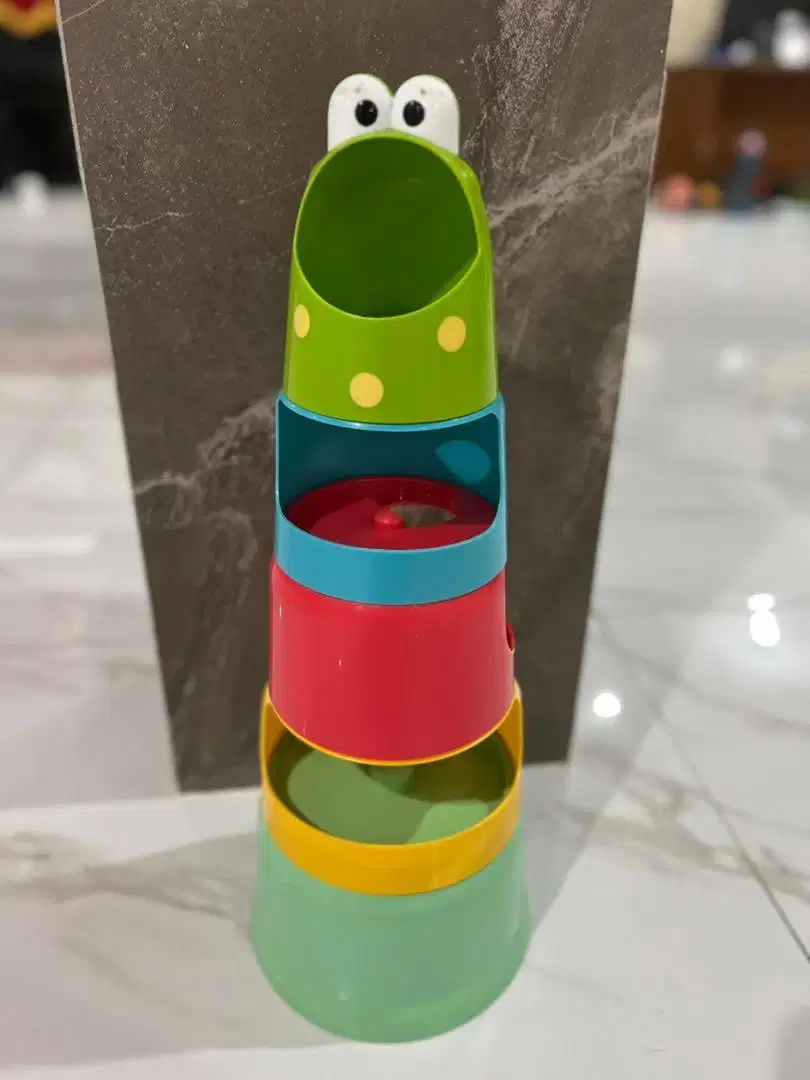 ELC stack and drop froggie mainan anak bayi bola