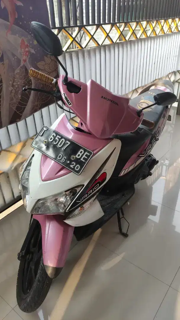 JUAL Cepat VARIO  2010 Jarang ada  pink putih