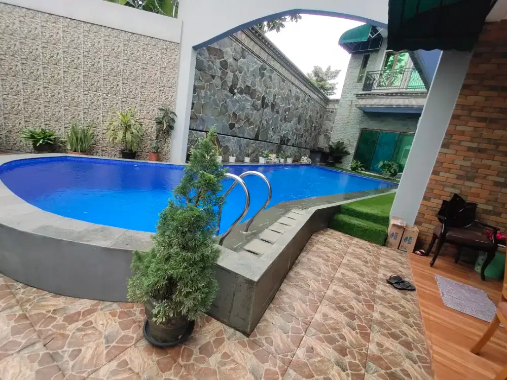 JASA PERAWATAN KOLAM RENANG CIBUBUR