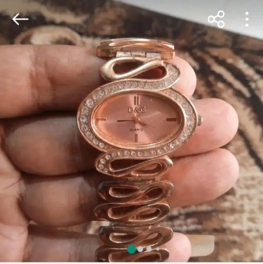 Jam tangan merek D&G
