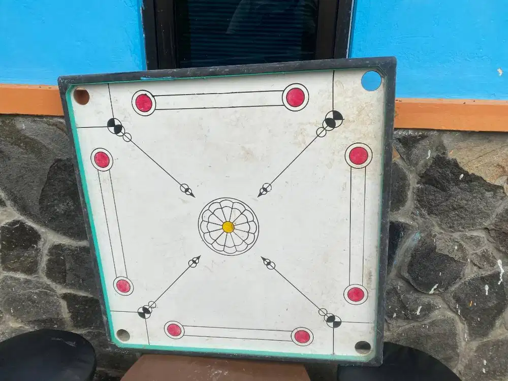 Meja Papan Karambol Sedang