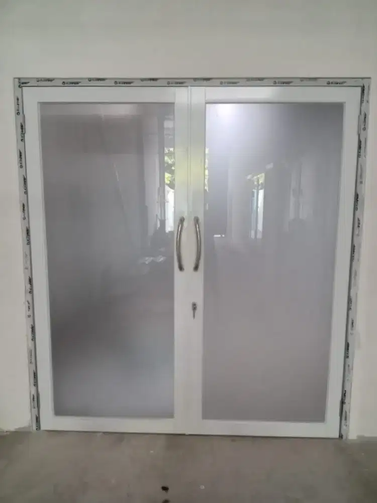 PINTU ALUMINIUM DOUBLE MODEL SWING 2 DAUN