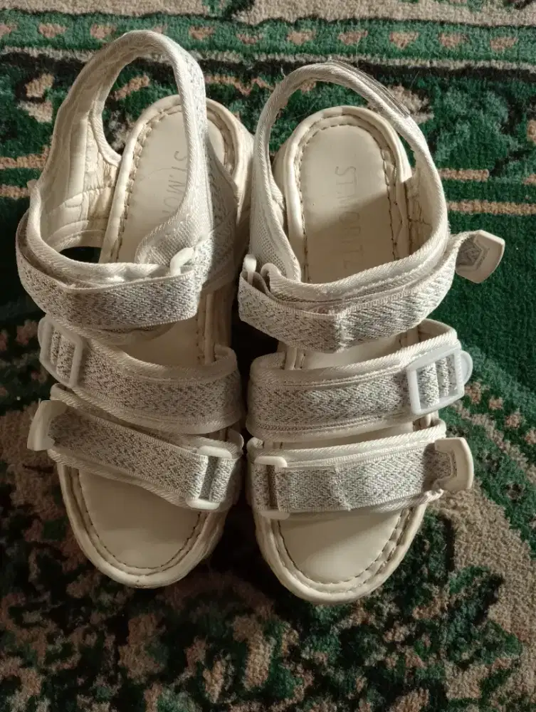 Sepatu Sandal ST. Moritz