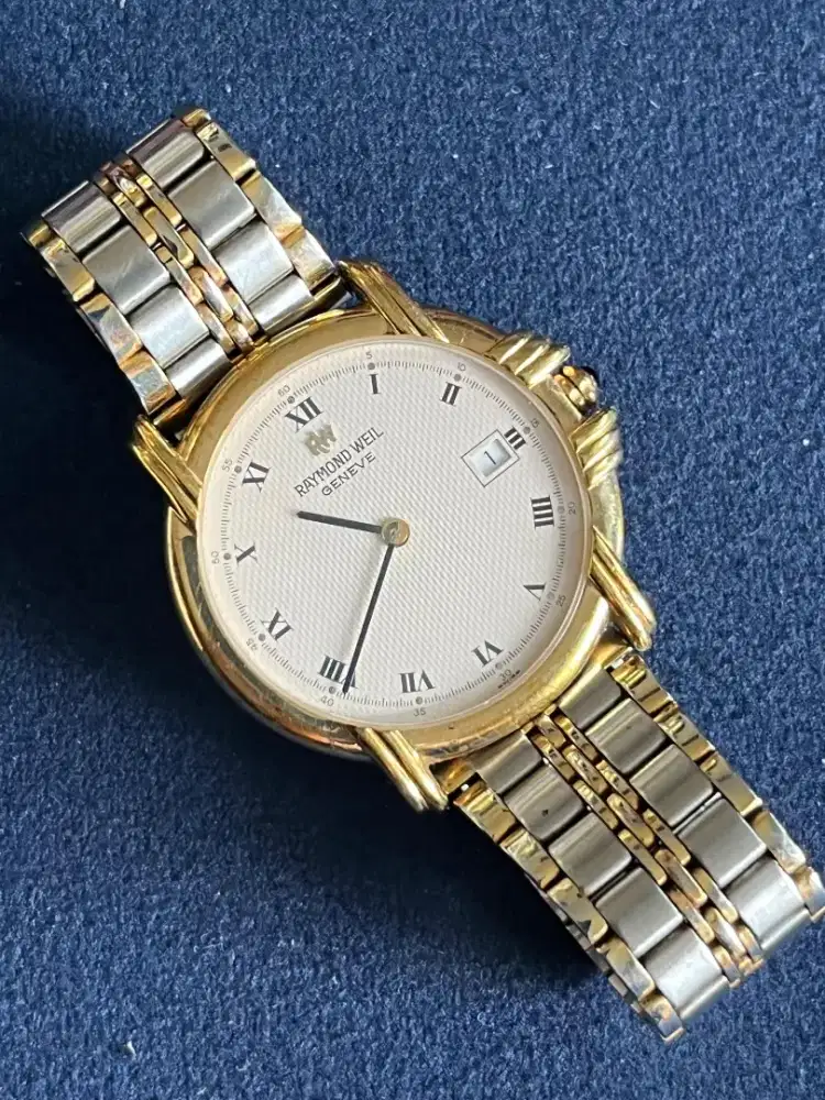 Jam tangan Cowok merek Raymond well