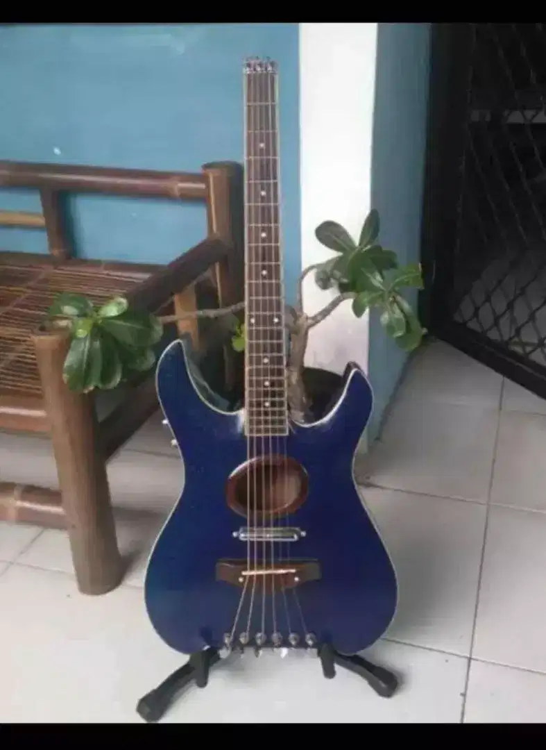 Di jual gitar akustik electrik buntung unik langka