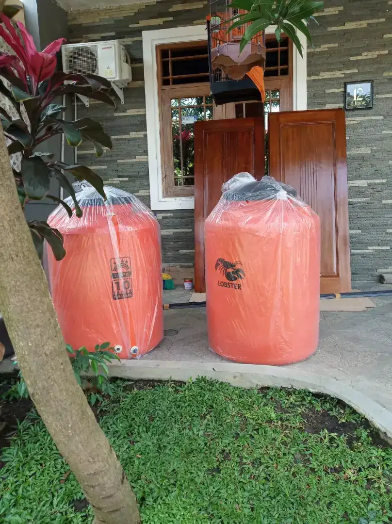 Tandon Air Lobster 550 liter Garansi 10 Tahun
