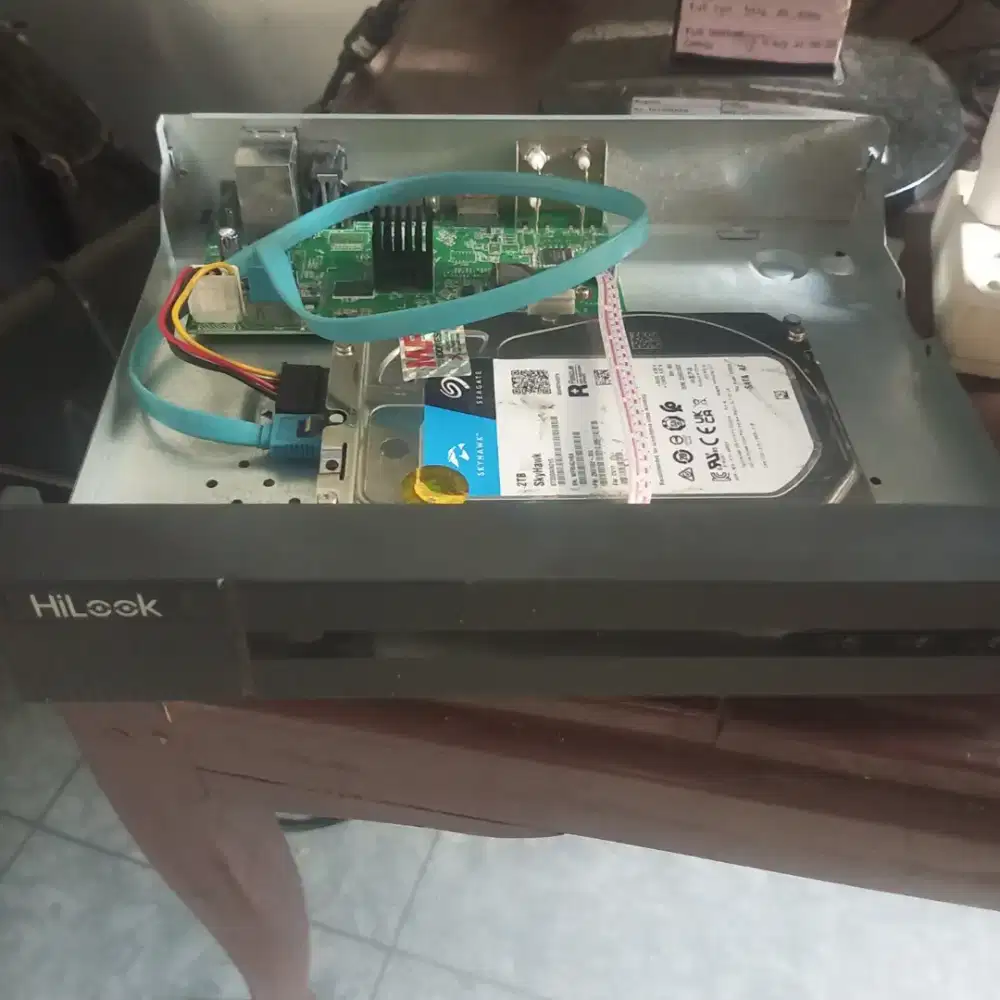 DVR 8 Channel + Hardisk 500 GB