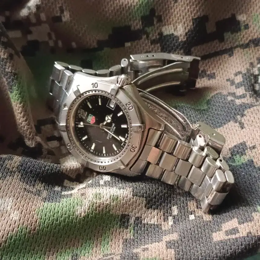 Jam tangan Tag Heuer