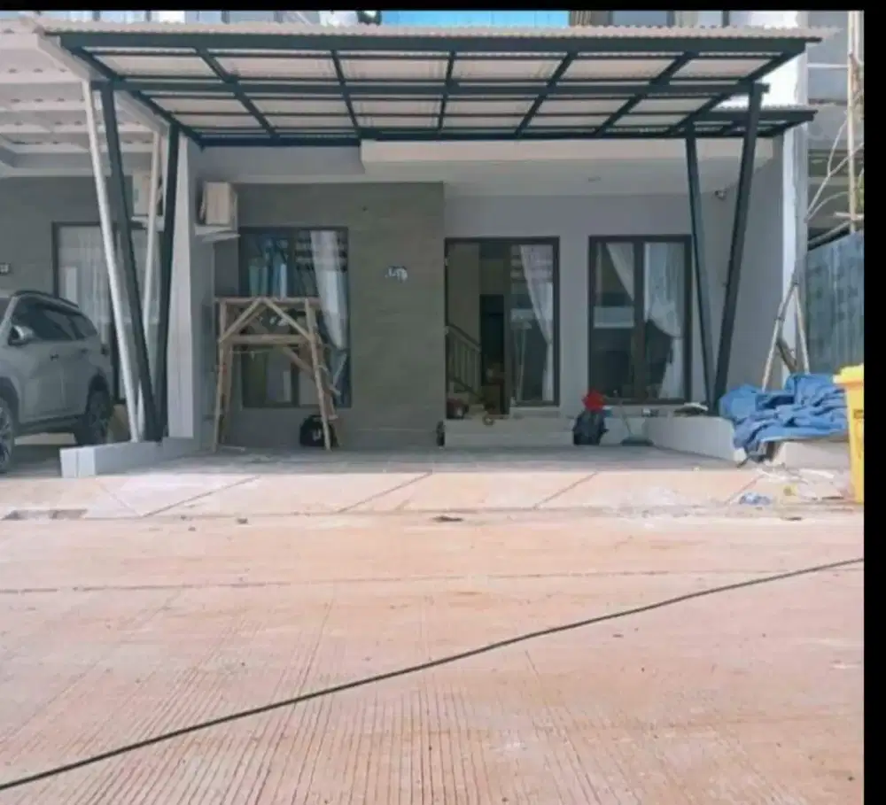 Kanopi baja ringan terpasang