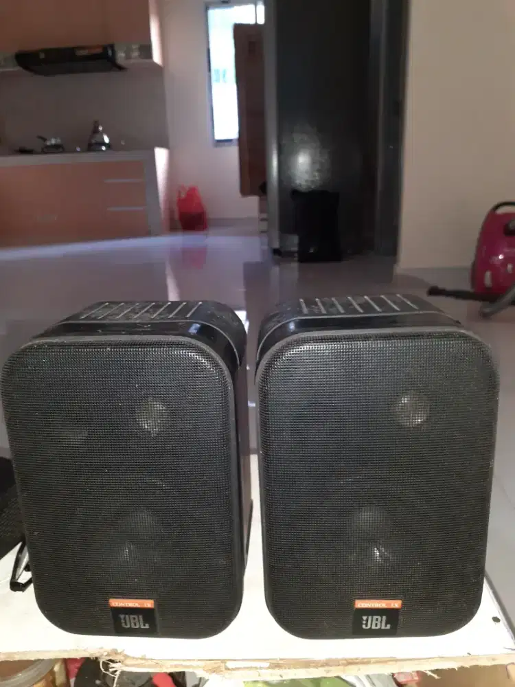 Dijual speaker JBL control 1