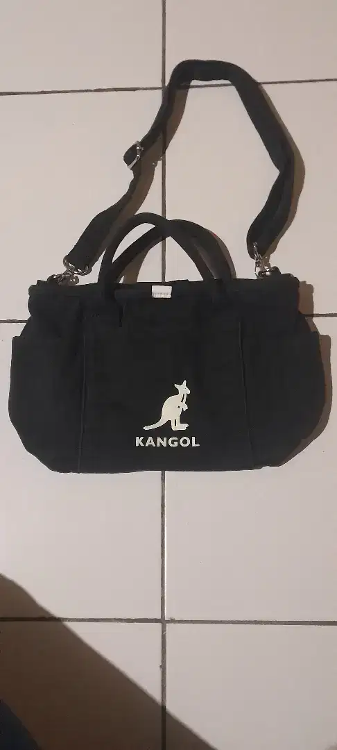 Tas Tote sling KANGOL Hitam Original