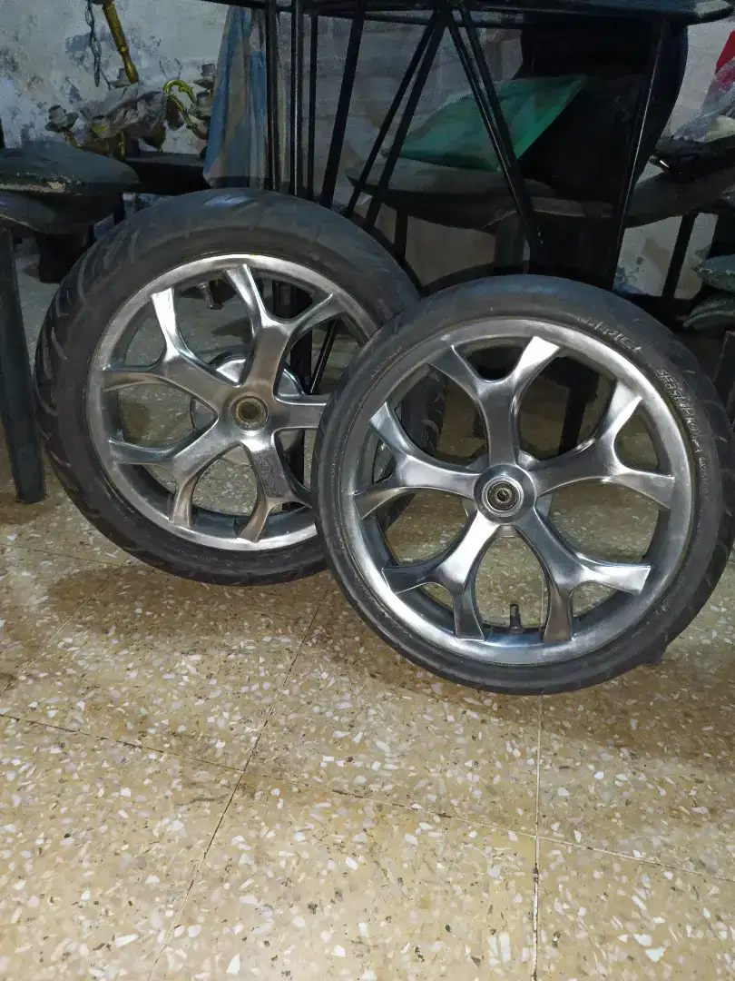 Dijual velg racing ukuran 14 80/80