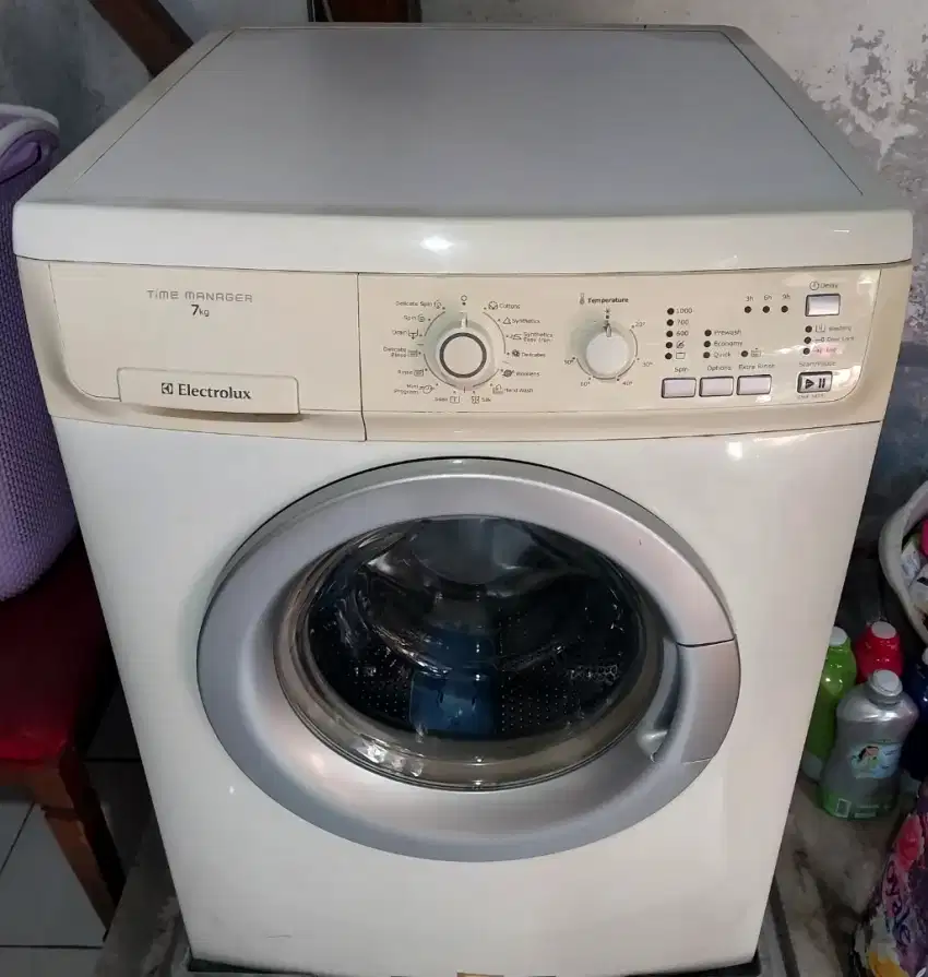 Mesin electrolux 7 kg sangat terawat