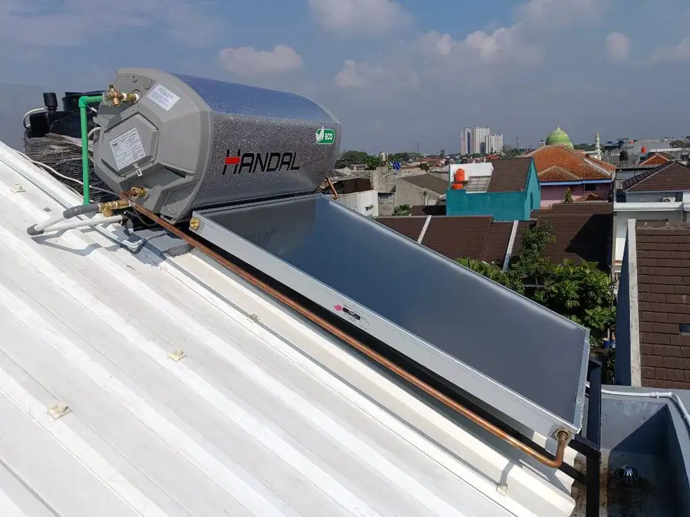 Solar water heater