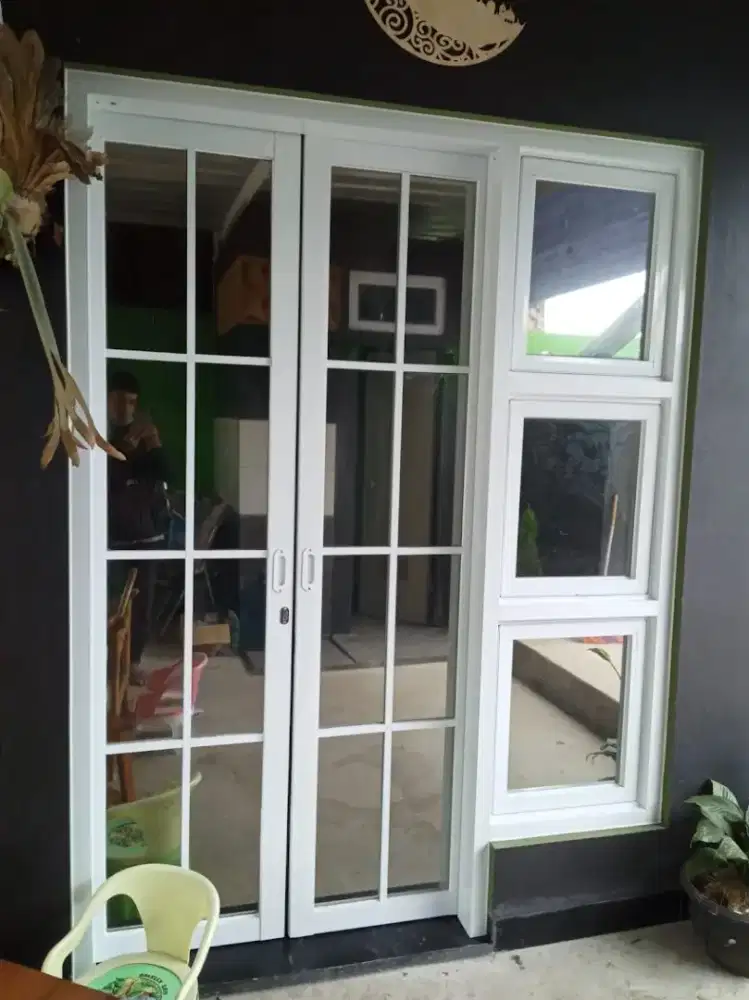 Sedia pasang kaca film one way dan riben