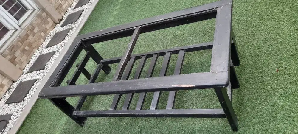 Meja Kaca Kayu meranti 60x120x42 - minus kaca