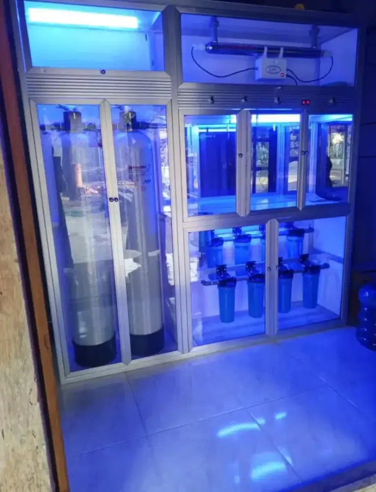 Depot isi ulang air mimun mineral dan RO