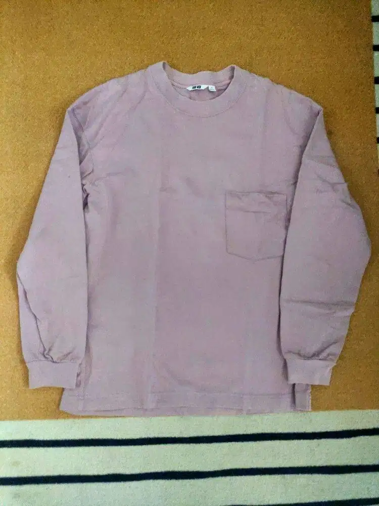 Uniqlo longsleeve tshirt lilac