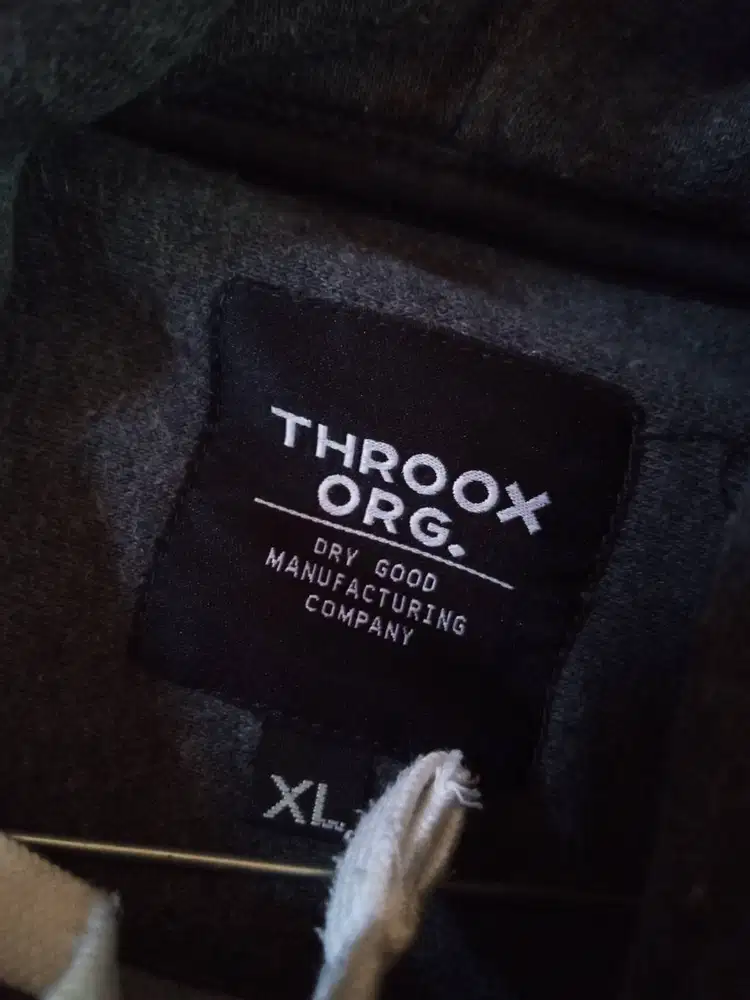 Hoodie throox abu abu