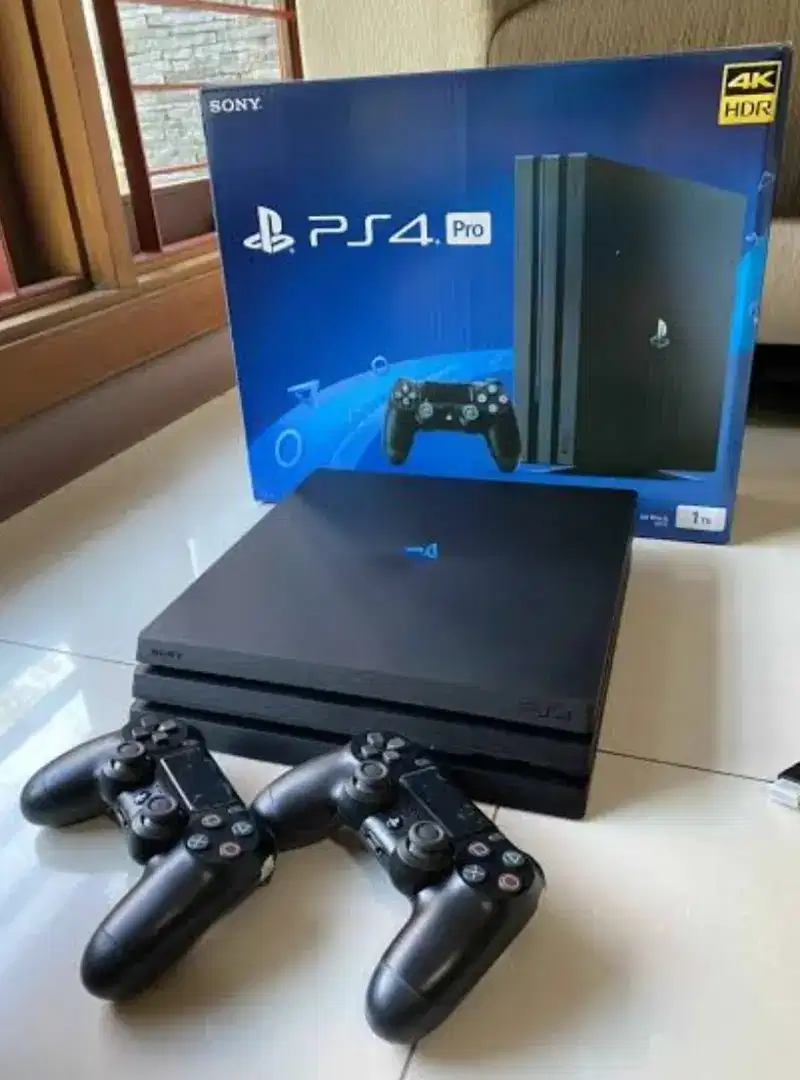 PS4 PRO 4K Original bukan hen bisa online