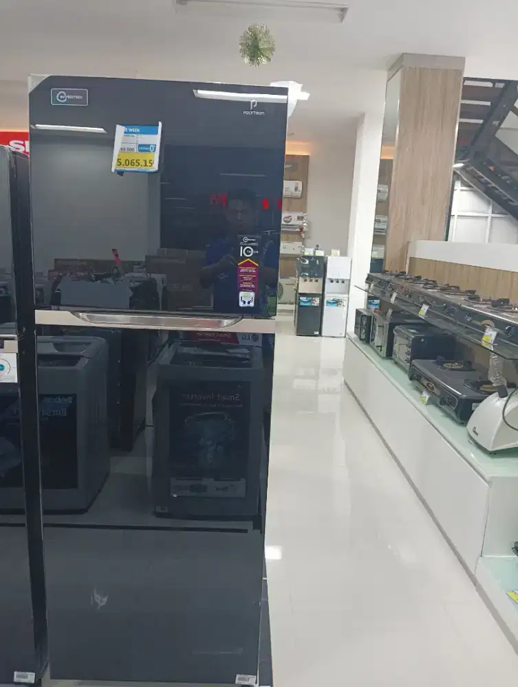 DIJUAL KULKAS POLYTRON 350 L INVERTER