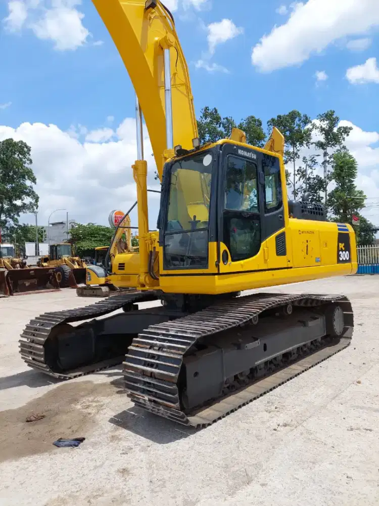 JUAL KOMATSU PC300-8MO ALAT BERAT EXCAVATOR 2017