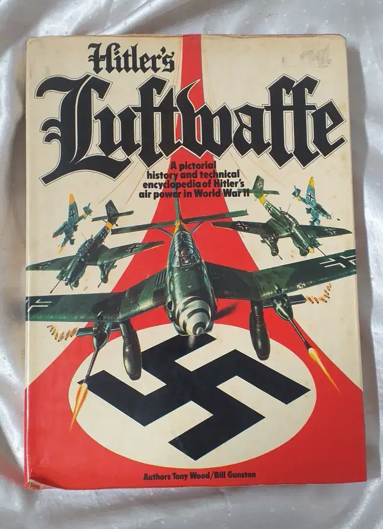 HITLERS LUFTWAFFE LIMITED EDITION (COLLECTOR ONLY)