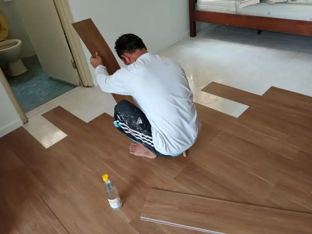 Spesialist pemasangan lantai kayu vinyl