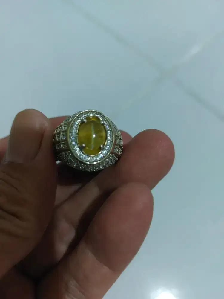 Cat eye alexandrit chrisoberly