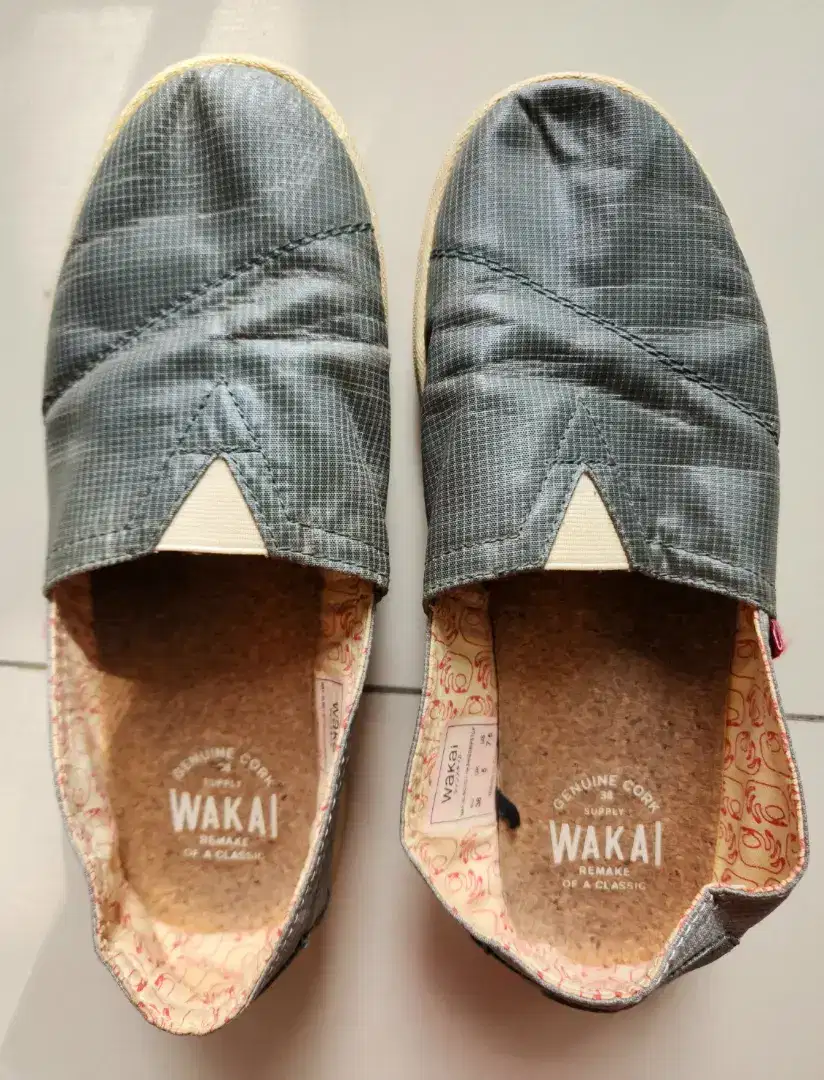 sepatu wakai cewek, size 38, warna hijau...