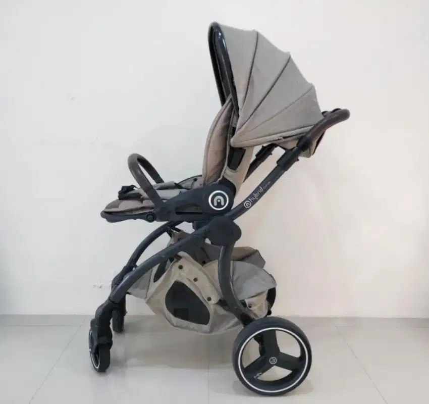 Dijual Stroller Hybird Curve Rasa Baruu, Kinclong, Harum, Hemat!!