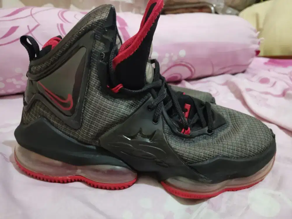 Sepatu Nike Le Bron James no 41 original