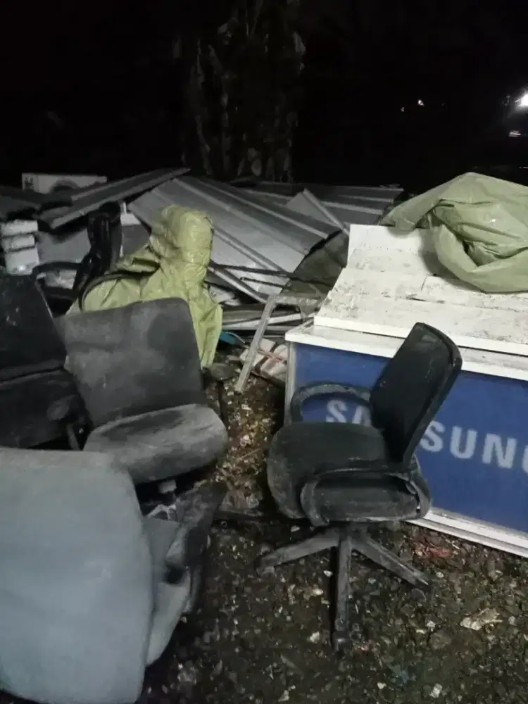 Menerima jual beli barang bekas