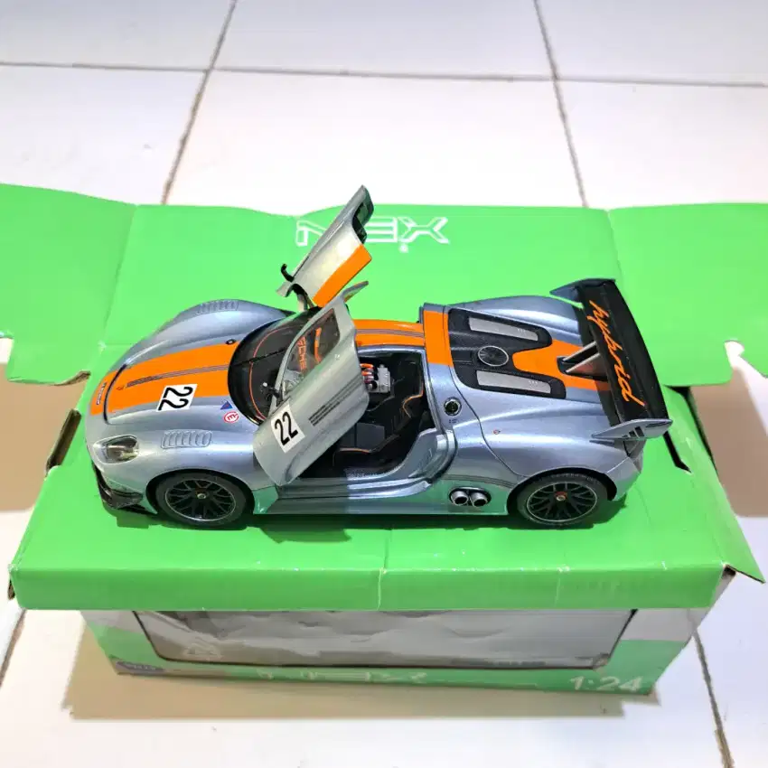 Diecast Porsche 918 RRS Skala 1:24