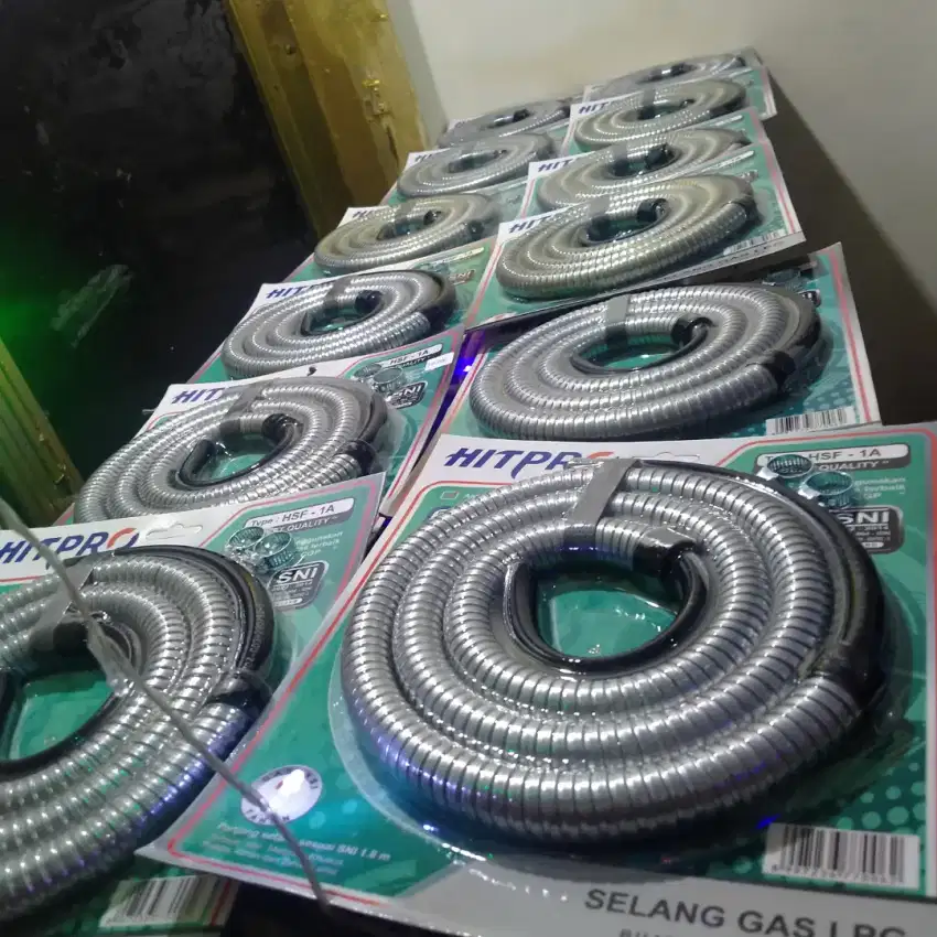 Jual selang gas fleksibel 420rb ada 12biji