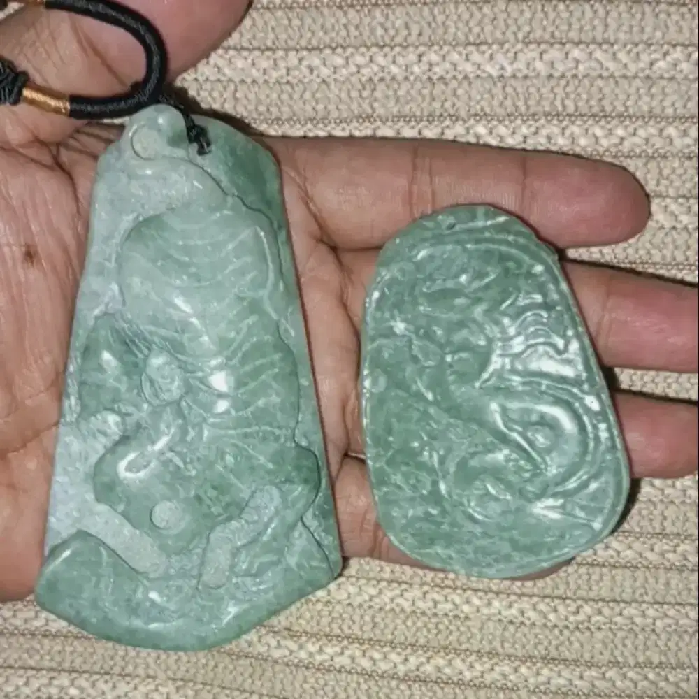 Bandul giok Burma Borongan Semua Bos