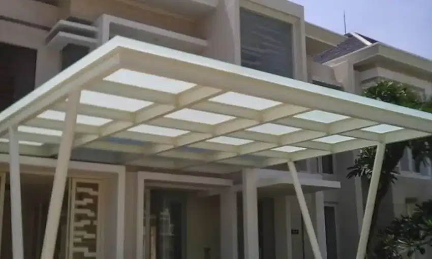 MENERIMA PESANAN POLYCARBONATE ATAP BENING TERBAIK