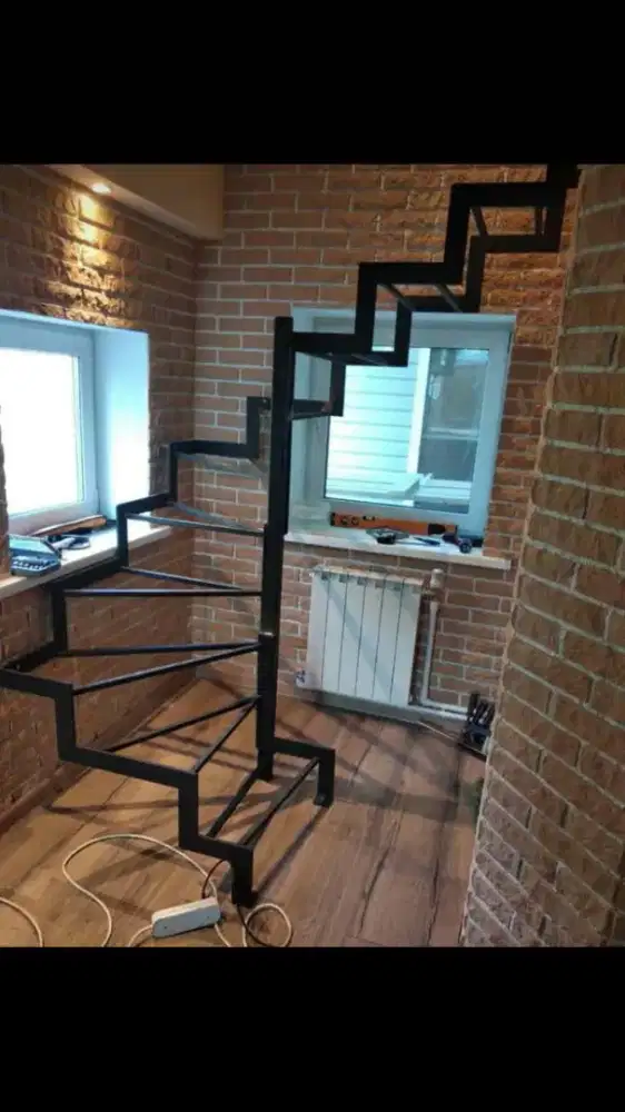 MENERIMA PESANAN TANGGA PUTER MINIMALIS TERBAIK